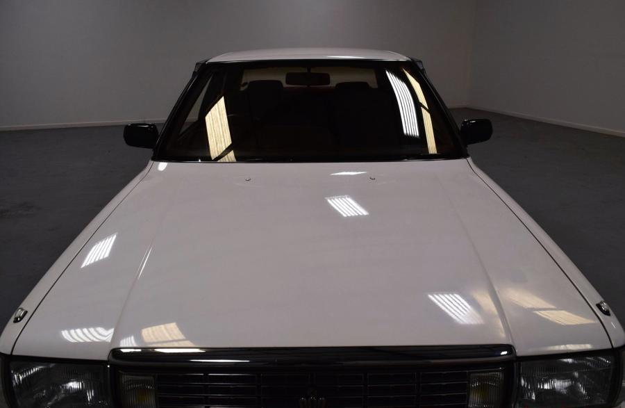 Детали экстерьера Toyota Crown Royal Saloon Super Charger Hardtop (MS137) 1991 года  (фото 11 из 98)